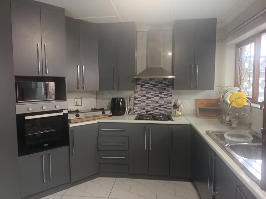 3 Bedroom Property for Sale in Beacon Bay Eastern Cape